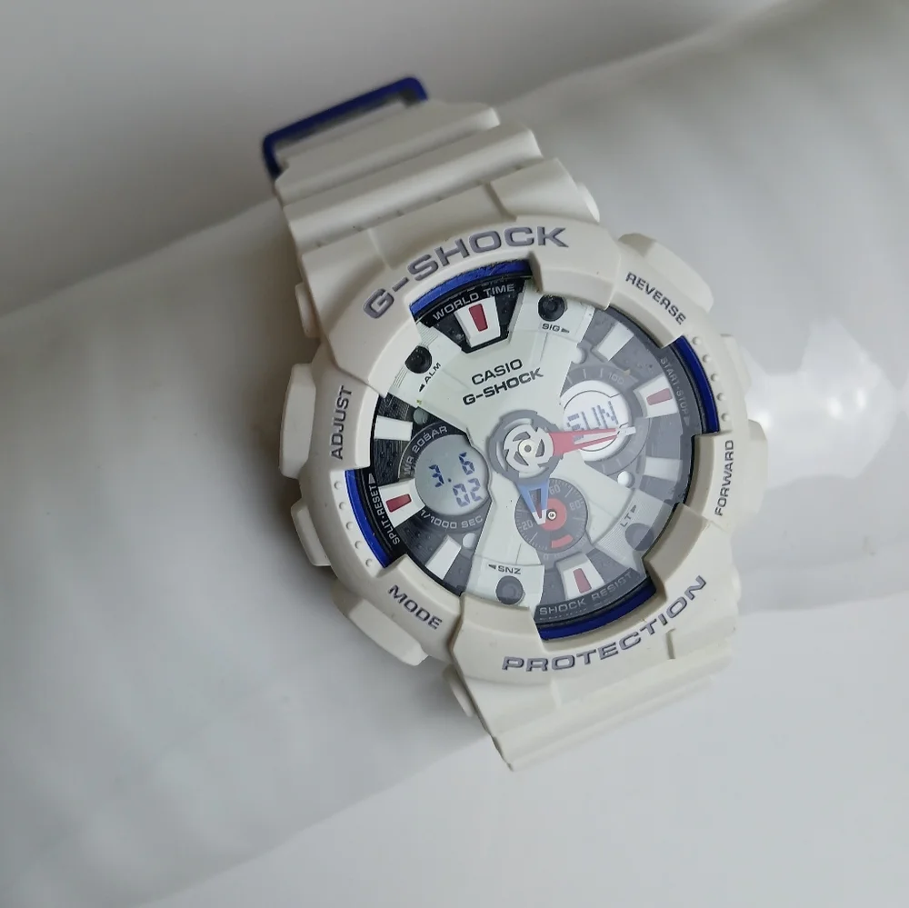CASIO G-Shock‎ Analog-Digital 'White' USED